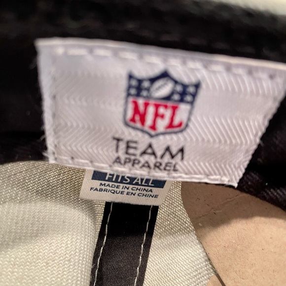 Seahawks hat - Picture 4 of 5